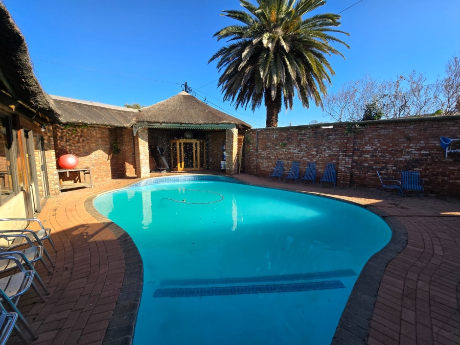4 Bedroom Property for Sale in Potchefstroom South North West
